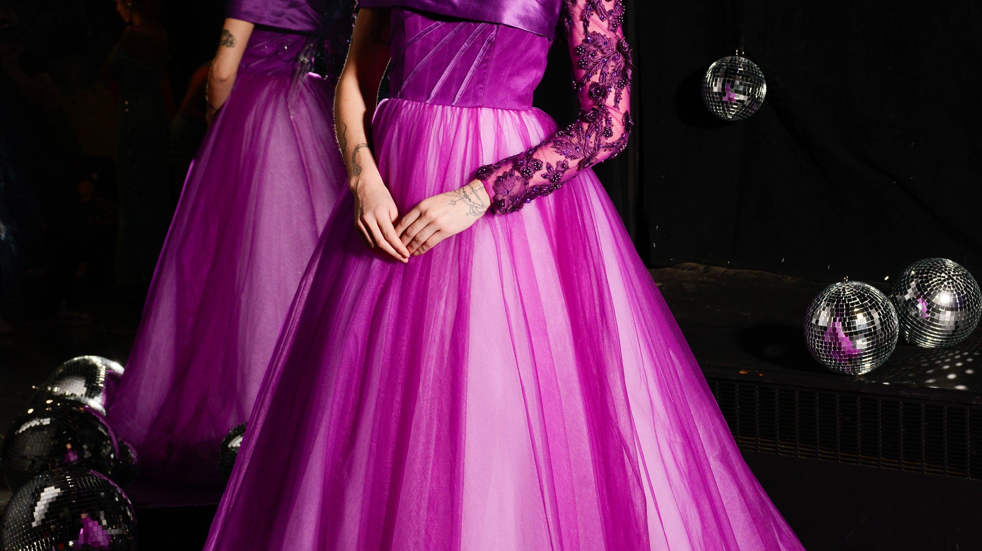 REFLECTION COLLECTION 011